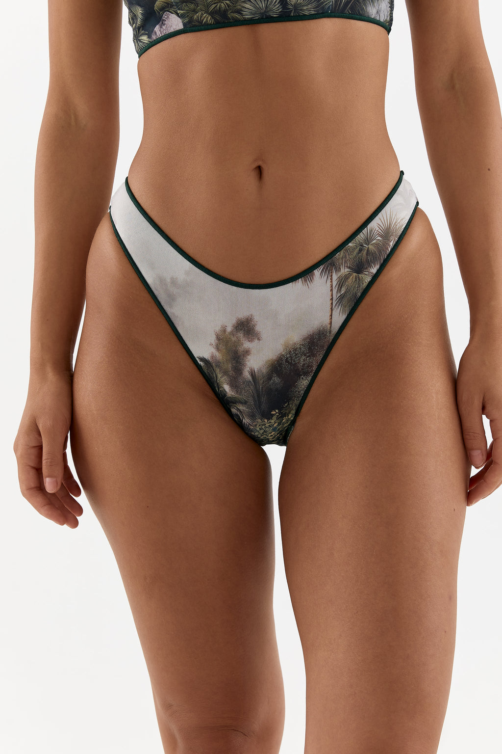 Casablanca Echoes Trunks