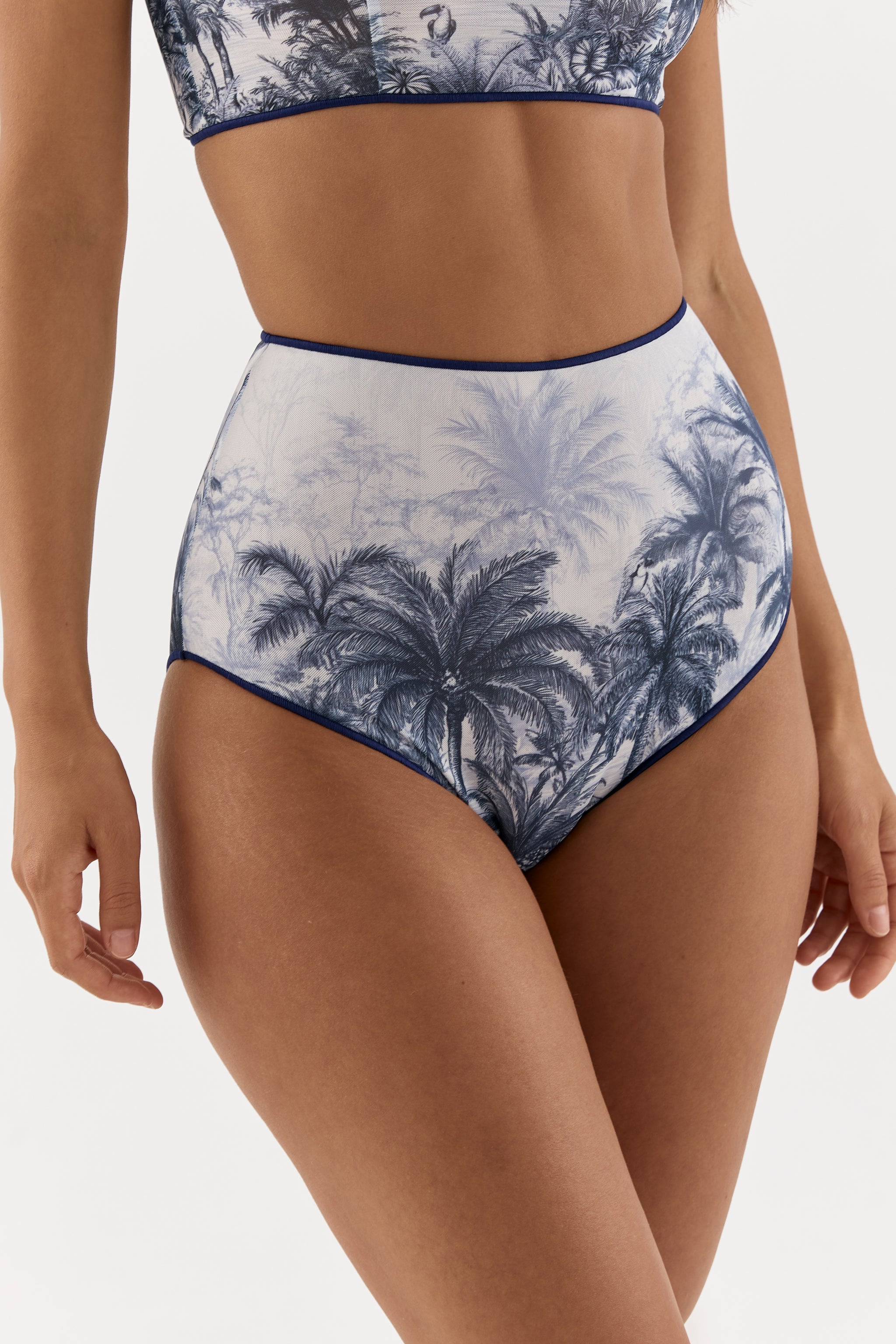 Tallinn Echoes Trunks